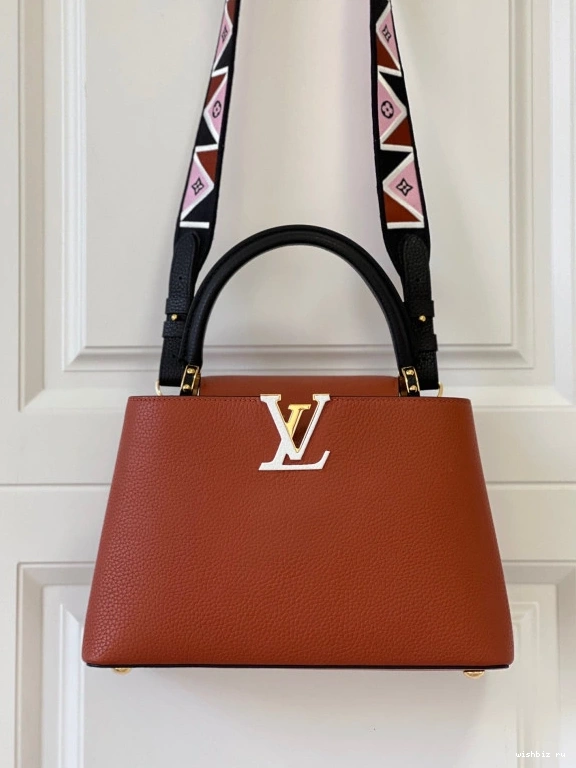 WIS LOUIS VUITTON MM CAPUCINES 0716